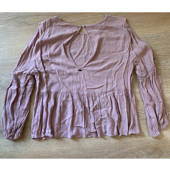 O’Neill women’s small light pink cutout long sleeve blouse - Picture 3 of 11